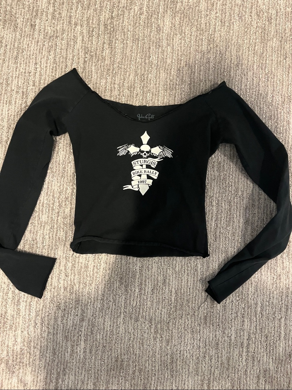 Brandy Melville Black Long Sleeve Cropped Graphic Top